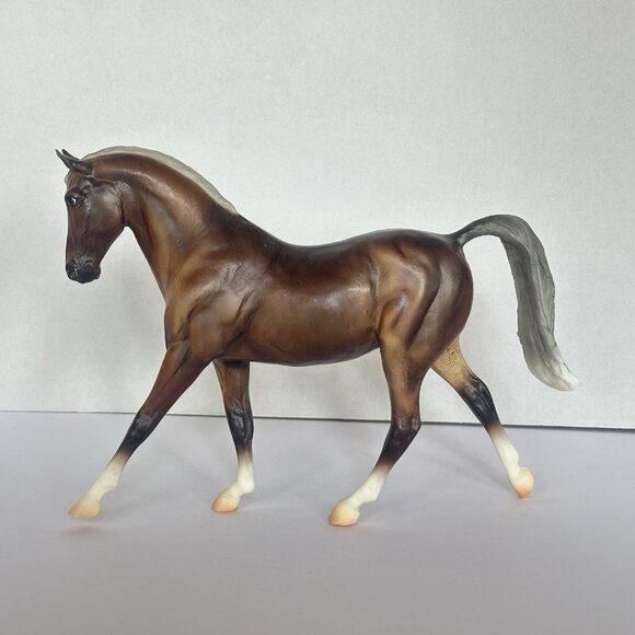 Breyer Classic #755403 Riding English Chestnut Horse 6"X9" - Picture 1 of 8